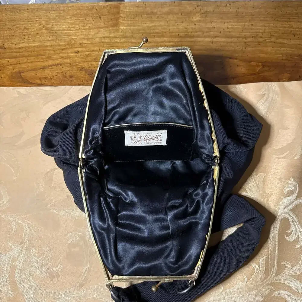 Vintage 1940s Vharlry Original Black‎ Handbag with Ornate Jeweled Filigree Clasp